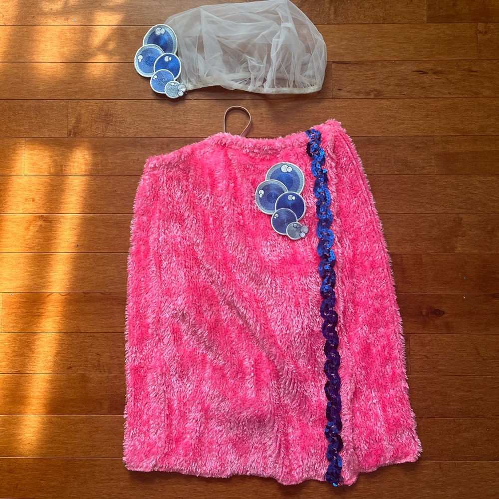 Costume